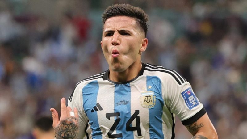 Perché le Spese Folli della Premier League Possono Essere una Bolla Pronta a Scoppiare: Analisi del Mercato