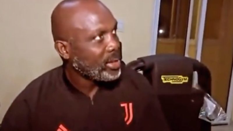 Tuttosport – indossa la tuta Juve e spiazza i tifosi Milan