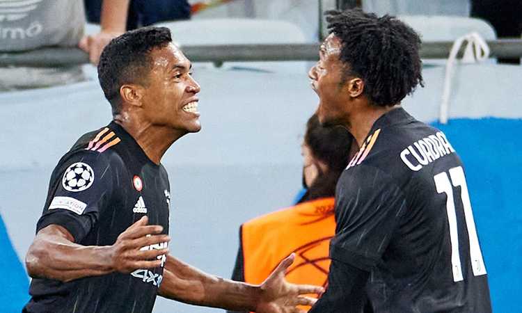Alex Sandro: la Juve sempre più vicina al rinnovo del contratto e ad un accordo sulla clausola: le ultime novità