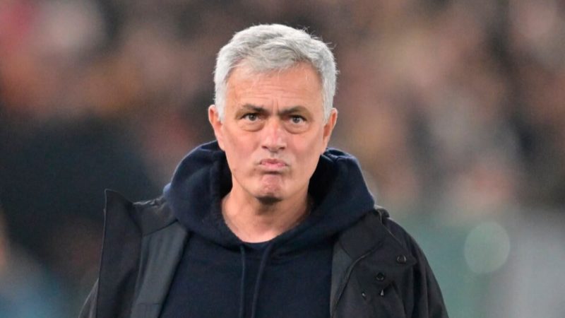 “Europa League: Roma ai quarti, Lazio eliminata. Mourinho ironizza su Sarri”