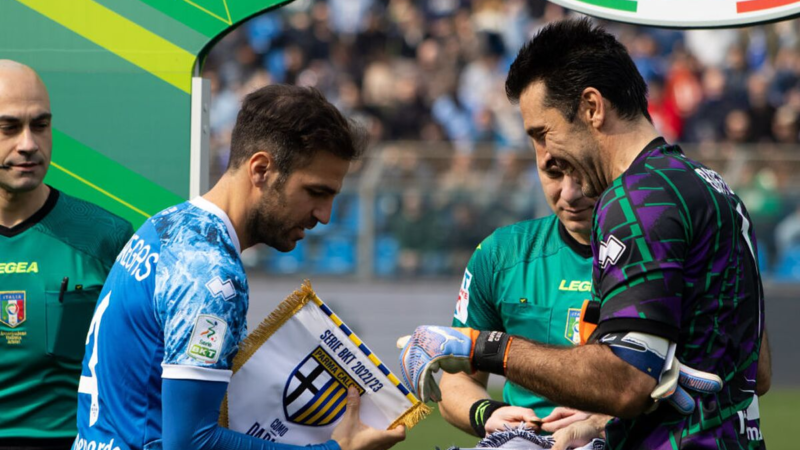 Serie A: Fbregas contro Buffon: questo il commovente ricongiungimento