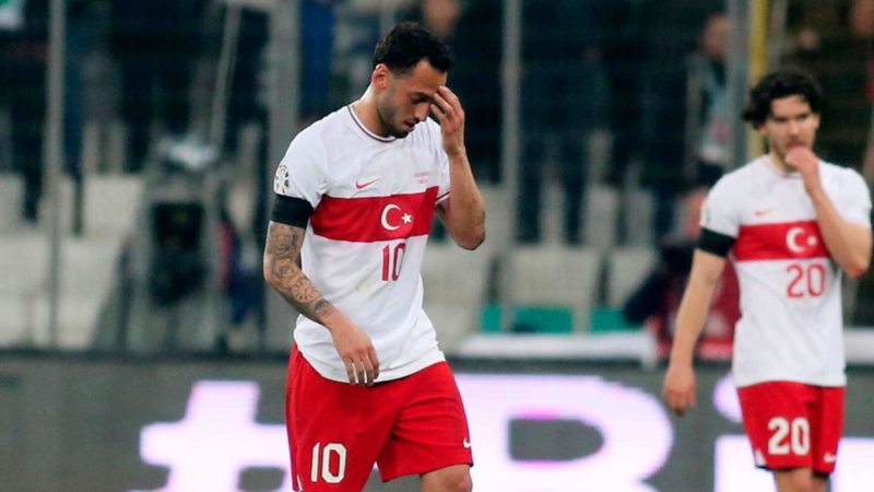 TS – Turchia-Croazia, Calhanoglu esce per infortunio: Juve-Inter a rischio?