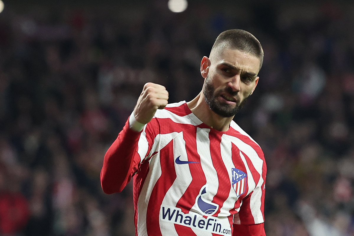 Da Twitter – Il Barcellona ha l’opzione per ingaggiare Yannick Ferreira Carrasco in estate a pagamento…