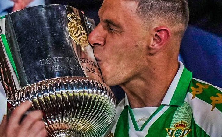 Da Twitter – La leggenda del Real Betis Joaquín annuncia il suo ritiro dal calcio professionistico…