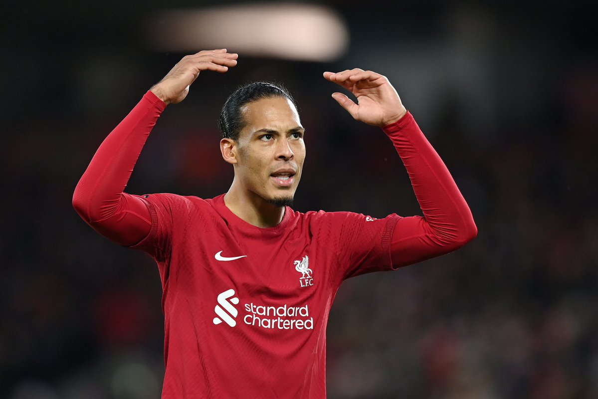 Da Twitter – Virgil van Dijk: “Con il duro lavoro crediamo tutti di poter tornare a creare di più…