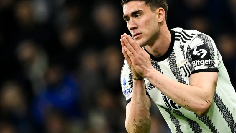 Gazzetta – Mercato / Addio Vlahovic a fine anno? La Juventus ha deciso / News