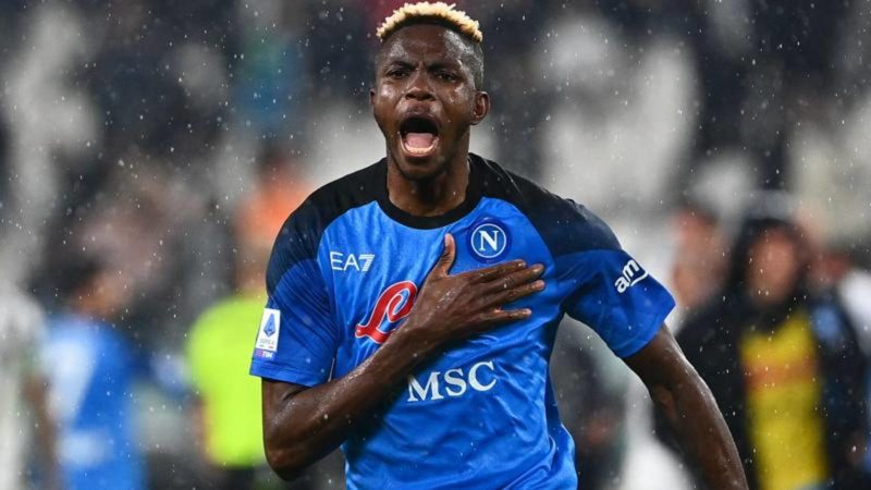 GdS – Osimhen può restare a Napoli e inseguire la Champions