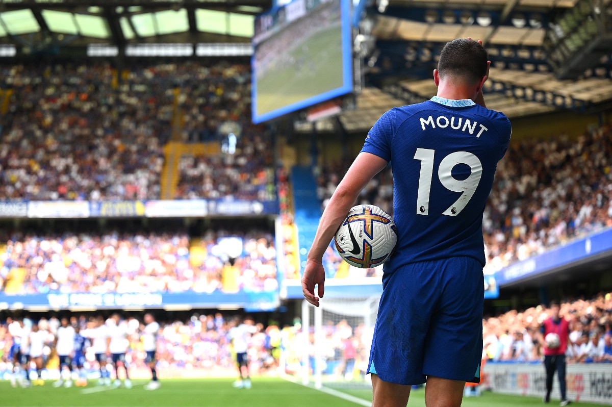 La stella del Chelsea prepara l’addio allo Stamford Bridge come previsto dall’offerta di trasferimento dei rivali