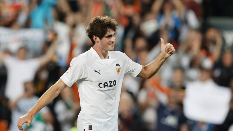 Valencia CF: Javi Guerra concorda il rinnovo con il Valencia fino al 2027