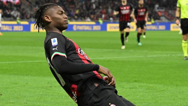 GdS – Leao-Milan, oggi annuncio del rinnovo. Se parte Diaz prende la 10