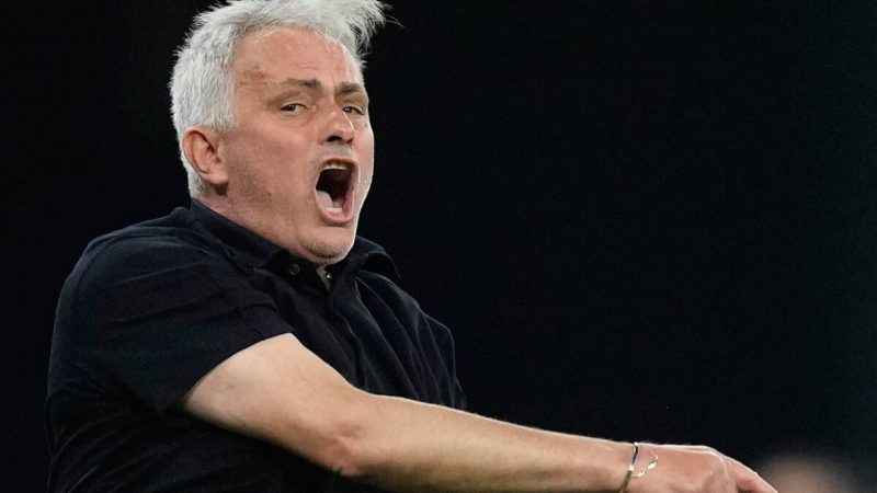 Serie A: Mourinho ha sanzionato quattro partite per il suo comportamento nella finale di Europa League