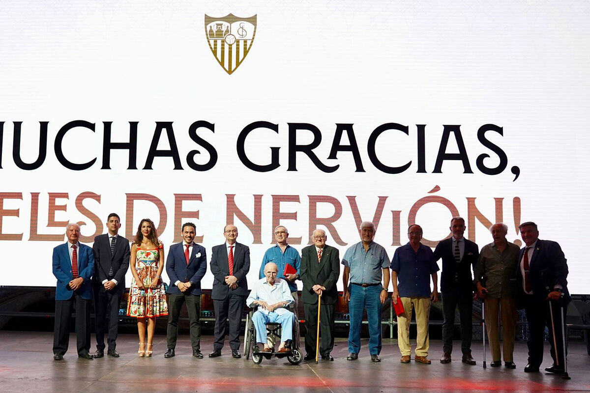 Sevilla FC: Castro: “L’obiettivo è riconfigurare il nostro progetto verso la filosofia che ci ha portato al successo”