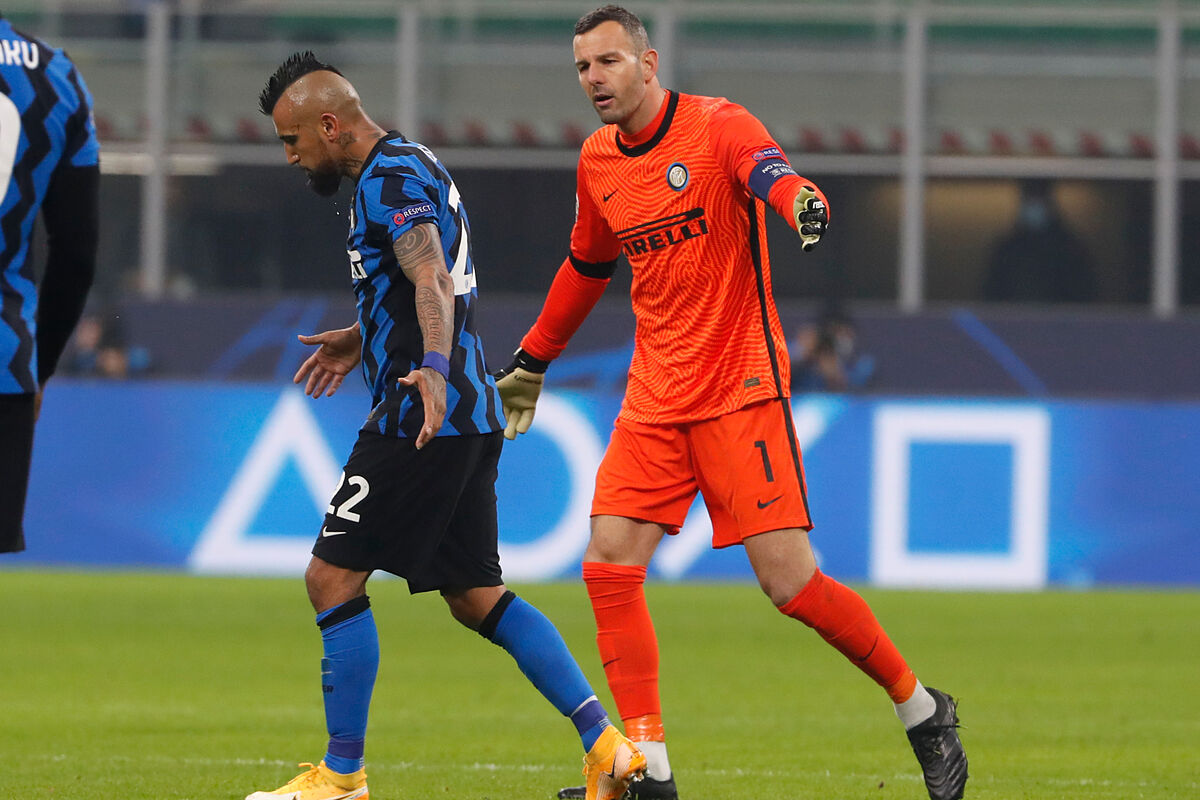 Handanovic lascia l’Inter dopo 11 stagioni al club
