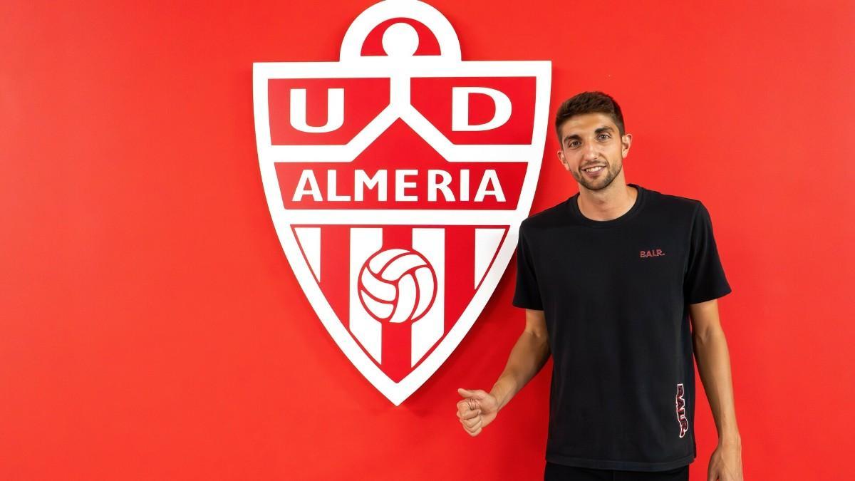 Il difensore Édgar, trasferito dal Betis all’Almería