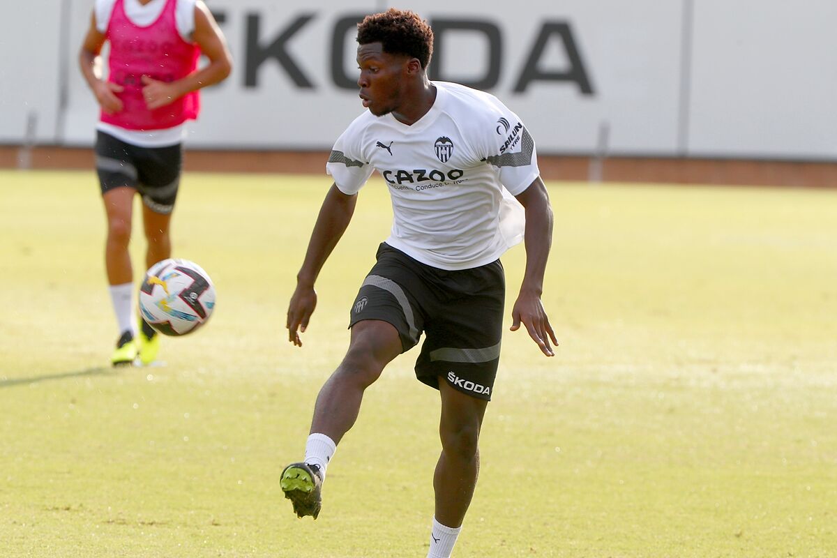 Valencia CF: Un dilemma con Yunus nella preseason del Valencia