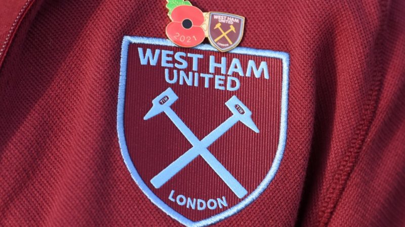 Hero si trasferisce al club EPL per una cifra imbarazzante