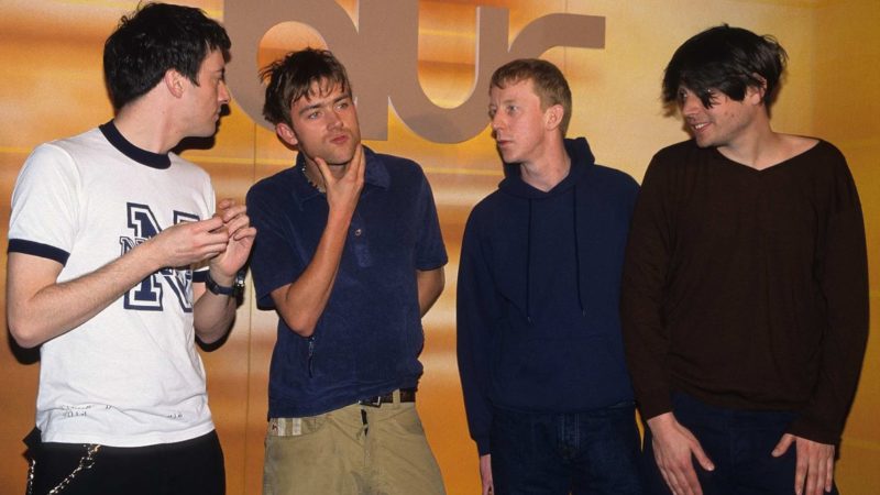 “Abbiamo più soldi di quanto sappiamo cosa farne” I Blur volevano qualcosa di meglio dei soldi per giocare a FIFA 98 e l’hanno ottenuto
