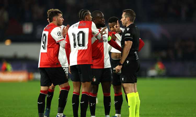 Feyenoord-Lazio, la MOVIOLA LIVE: fuorigioco di Gimenez. Dubbi sul fallo di mano di Vecino | Champions League