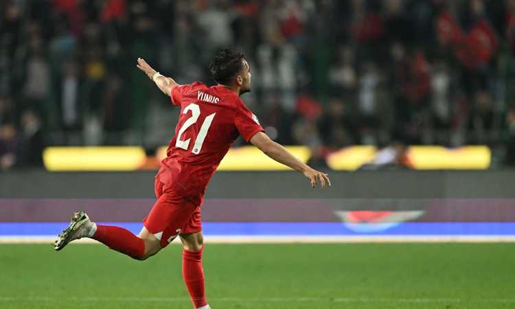 Turchia, è già Montella-mania: Akgun esulta mimando l’aeroplanino | Nazionali
