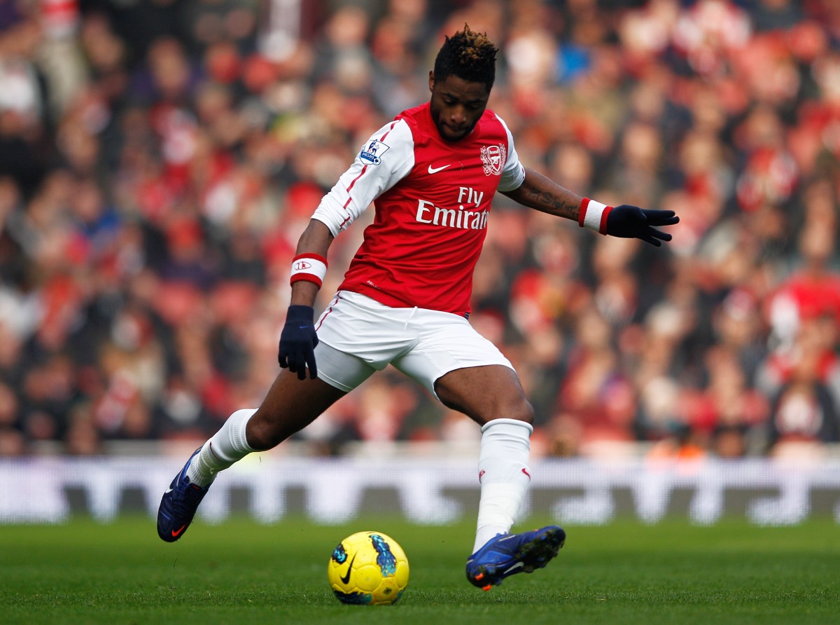 Alex Song si ritira ufficialmente dal calcio professionistico