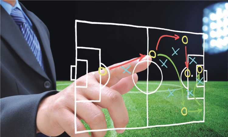 Scopri la Scuola del Calcio: ti offrirà un percorso di studi di 6 mesi online + scouting sui campi! | Serie A