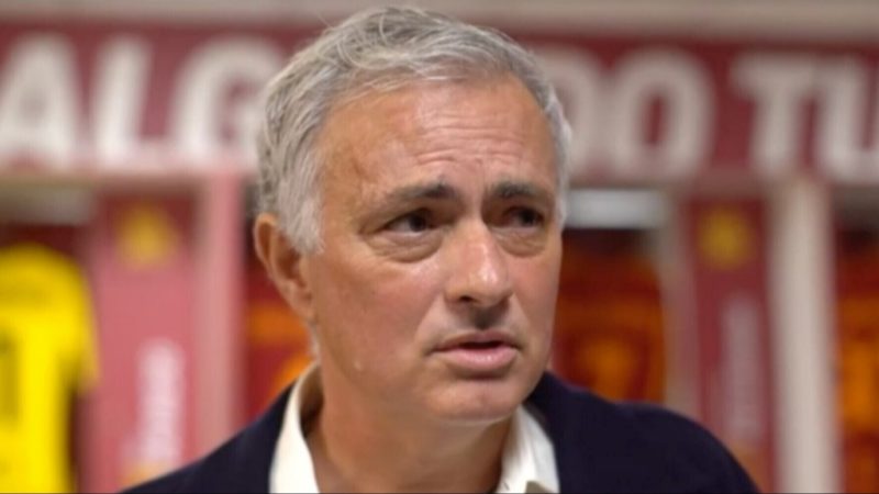 TS – l’attacco alle critiche e il futuro in panchina