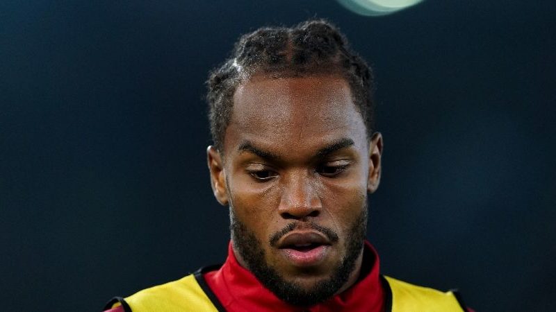 GUARDA: Renato Sanches della Roma viene sostituito da Jose Mourinho 18 minuti dopo l’ingresso