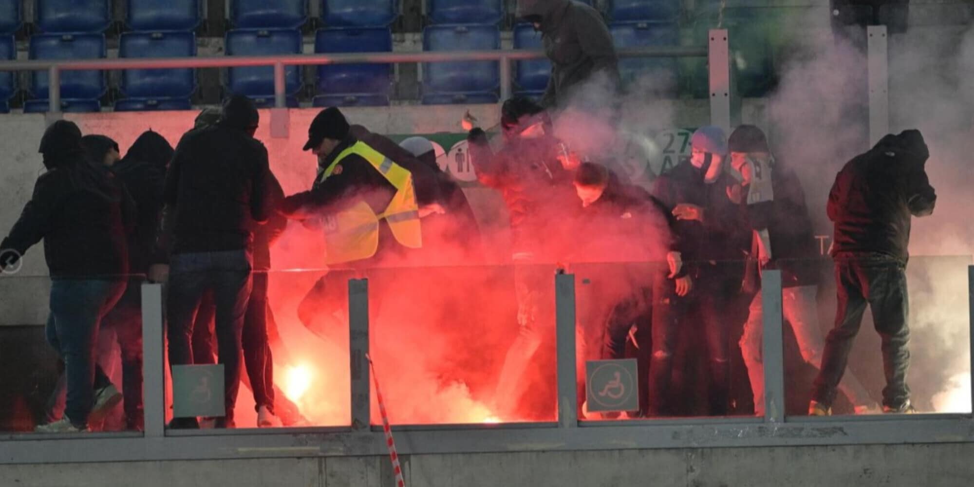 CdS – Derby, i genitori del tifoso che ha perso l’orecchio: “Basta, chiudete gli stadi”