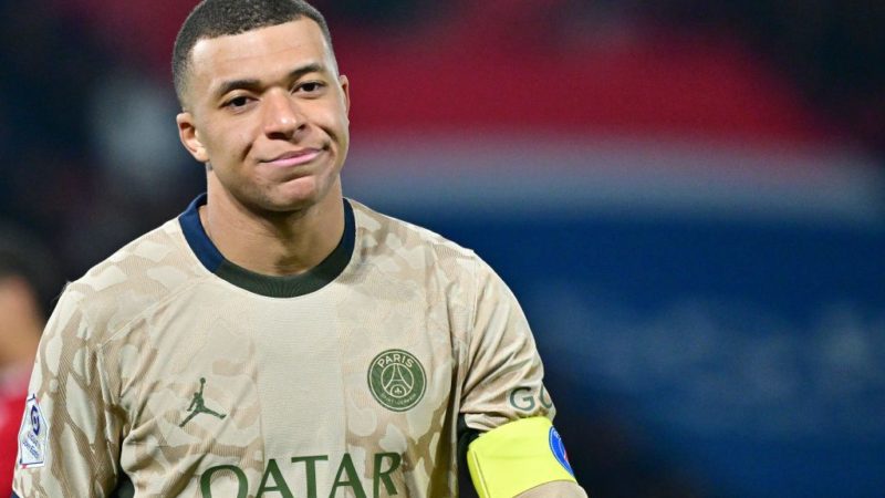 Kylian Mbappe ha detto di respingere il Real Madrid, in un’inversione di marcia di trasferimento shock quest’estate