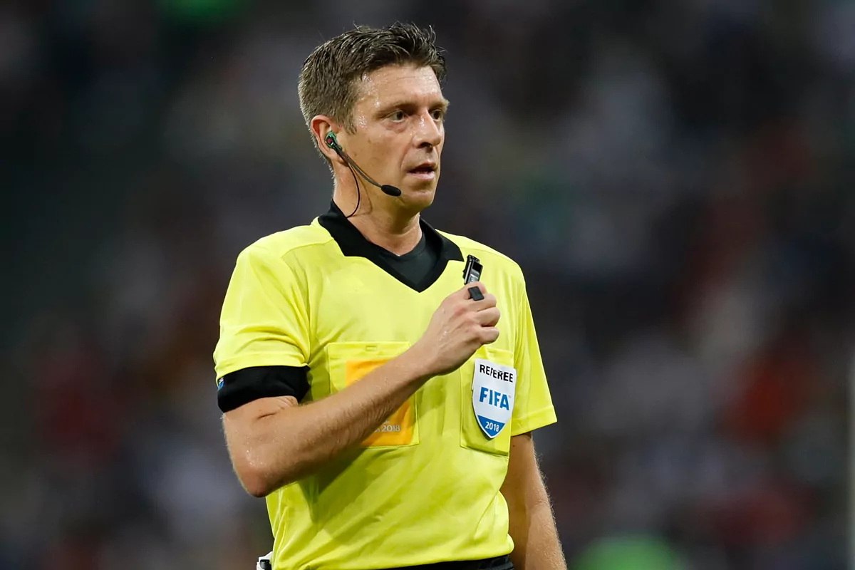 Serie A: Arbitraggio in Italia, alle corde: “Propongo di non parlare di polemiche per 12 ore dopo la partita…”