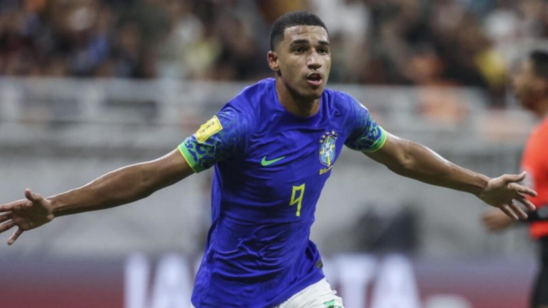 CdS – Kauã Elias, c’è la fila davanti alla sede del Fluminense