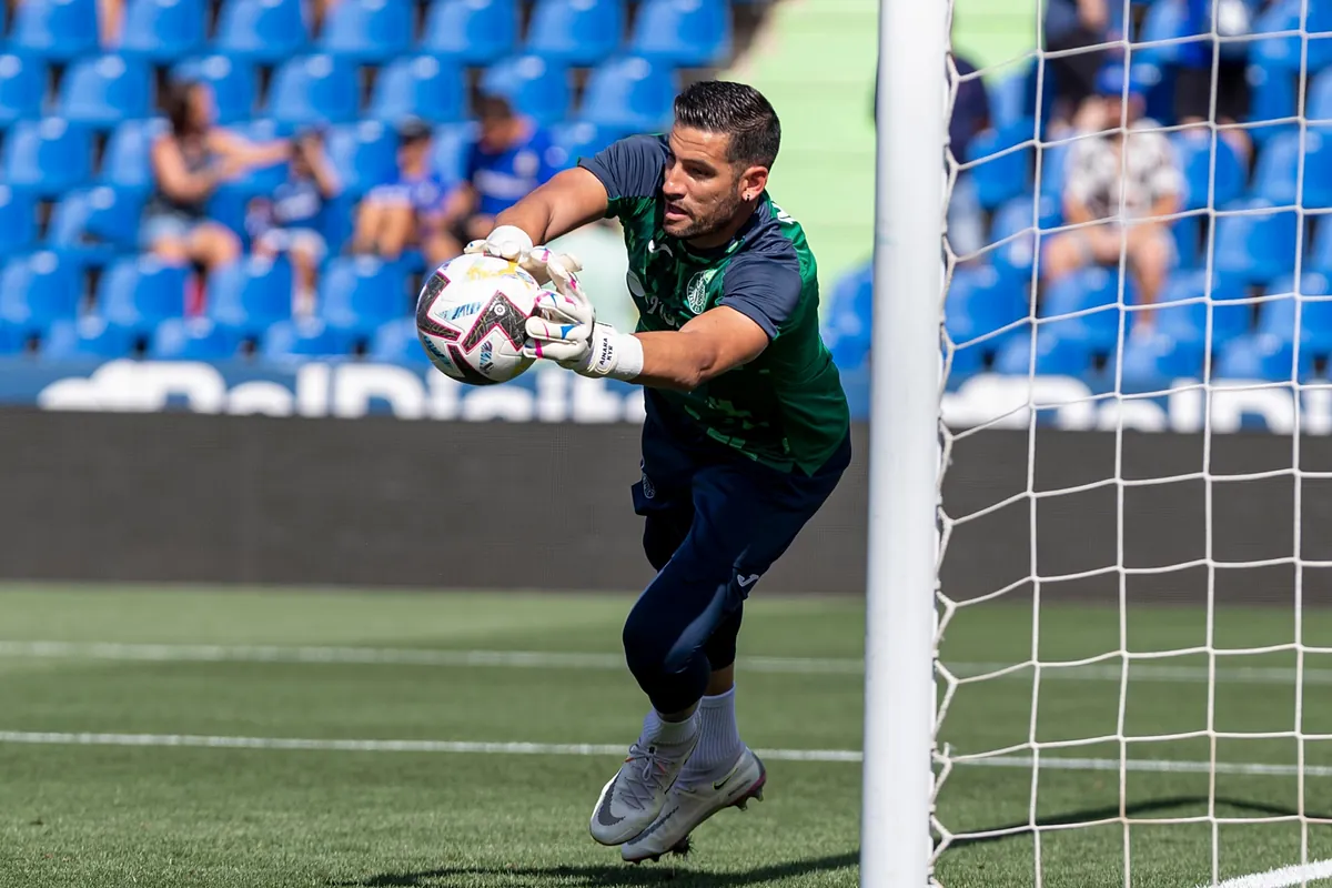 Serie B – Campionato italiano: il Lecco ‘salva’ Kiko Casilla