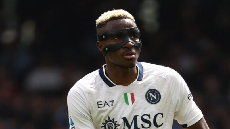 CdS – “Osimhen andrà al Psg”, l’indiscrezione scuote Napoli. C’entra il futuro di Mbappé