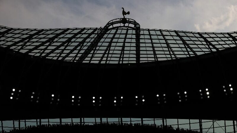 Dichiarazione di rilascio del Tottenham dopo che un uomo è stato trovato morto fuori dallo stadio prima dello scontro nel Nottingham Forest