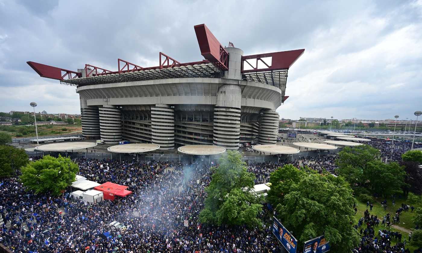 Inter, la festa Scudetto LIVE: partiti i due pullman verso il Duomo FOTO e VIDEO|Primapagina