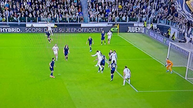 Juventus-Lazio, la MOVIOLA: rigore tolto a Cambiaso, proteste bianconere. Ecco perché Gatti salta il ritorno|Primapagina