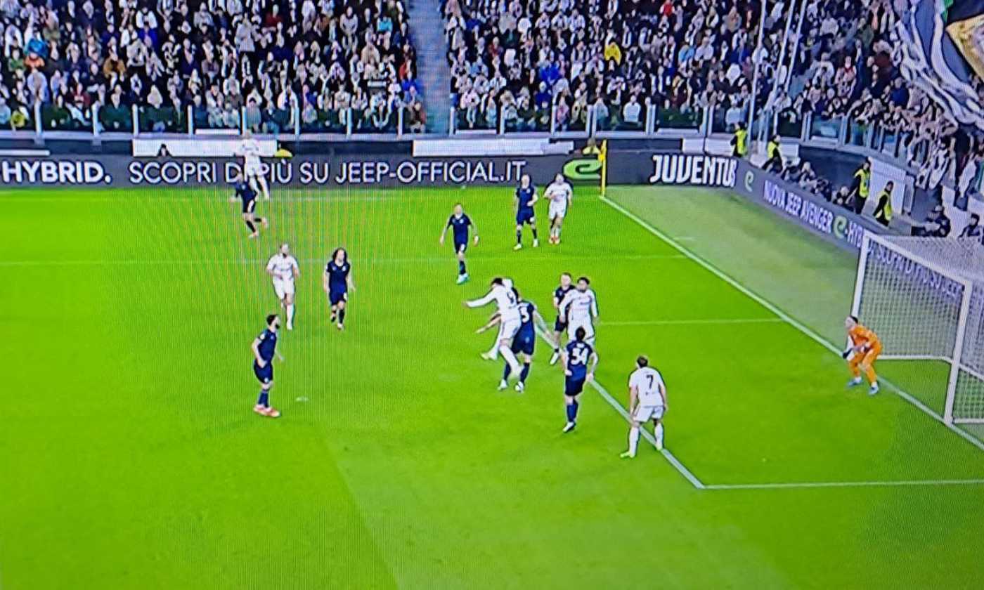 Juventus-Lazio, la MOVIOLA: rigore tolto a Cambiaso, proteste bianconere. Ecco perché Gatti salta il ritorno|Primapagina