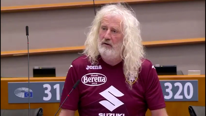 Serie A: Surreale!  Il derby di Torino presente al Parlamento Europeo