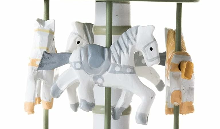 Valenti & Co – Giostrina Carillon in legno per Bambini per Decorazioni Cameretta, idea regalo nascita – Verde – idea regalo romanista