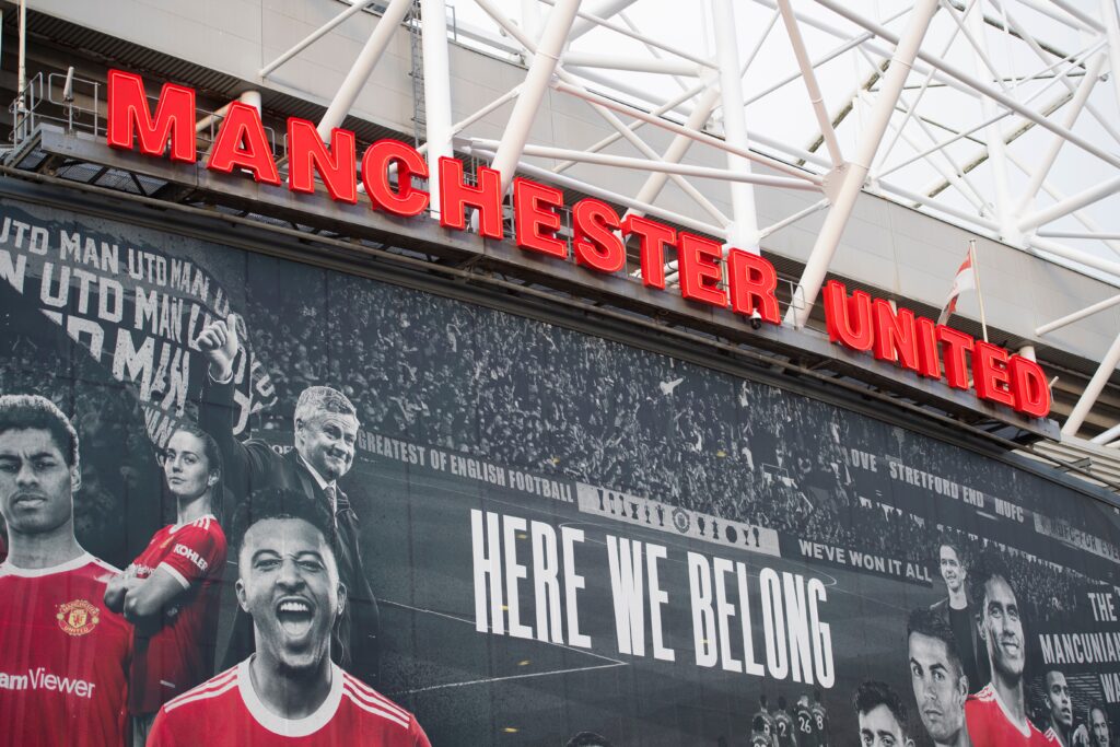 Il Manchester United ha presentato prevede di costruire stadi di £ 2 miliardi di posti per sostituire l’Old Trafford