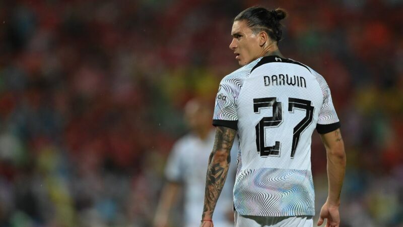 Il tecnico del Liverpool Jurgen Klopp smentisce le speculazioni sull’uscita di Darwin Nunez