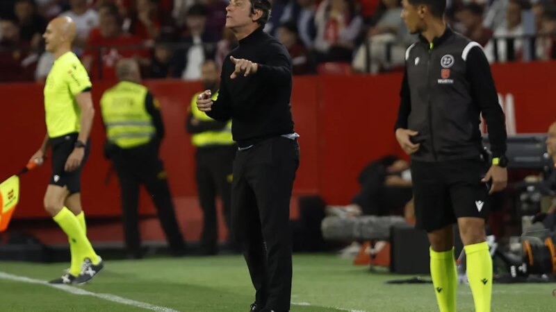 Siviglia FC: Quique: “Bisogna convincere i giocatori che c’è sempre qualcosa da fare”