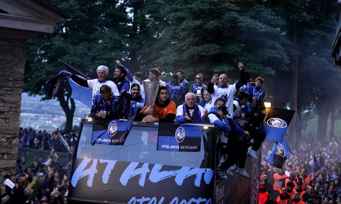 Atalanta, festa grande a Bergamo per l’Europa League: sfilata sul bus scoperto, tributi e fuochi d’artificio|Europa League