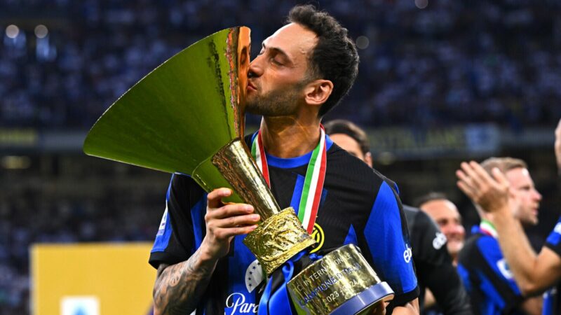 CdS – Calhanoglu tranquillizza i tifosi: “Sono felice all’Inter”