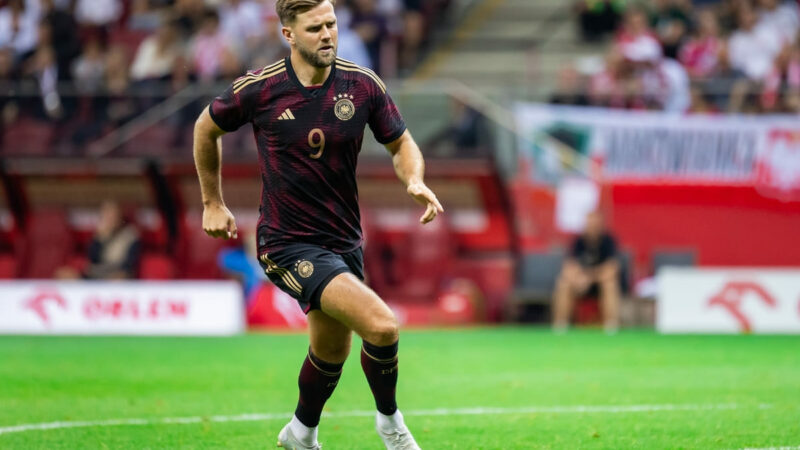 Fullkrug salva gli ospiti in punto di morte