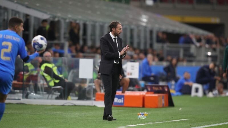 L’Inghilterra sta “costruendo”, dice Eze