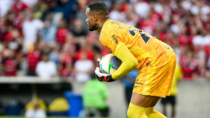 Il Nottingham Forest acquista il gigantesco portiere Miguel