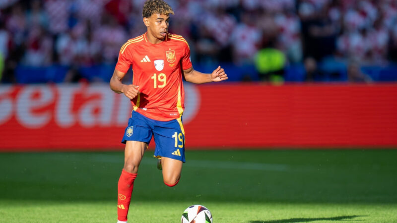 Sullivan, Diouf, Camarda, Mastantuono, Moore