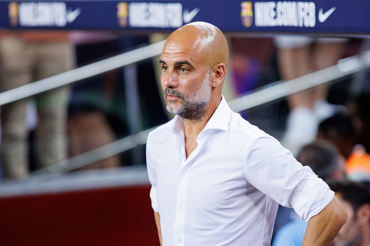 Pep Guardiola risponde direttamente alla domanda sull’Inghilterra e dice che è concentrato sul Manchester City