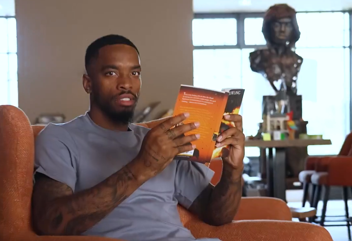 Video: la deliziosa interpretazione inglese del “no look” di Ivan Toney